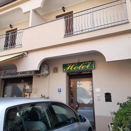 Hotel Edelweiss Laino Borgo