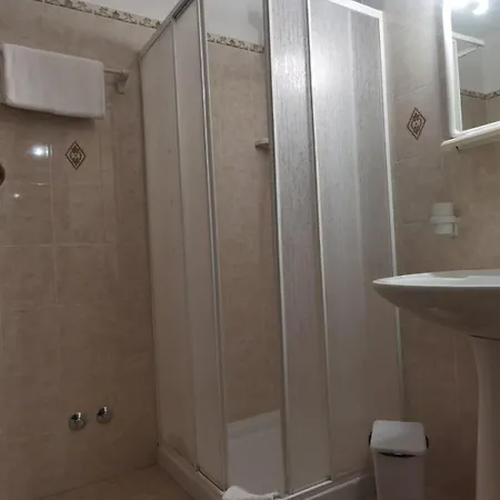 Edelweiss Hotel 3*