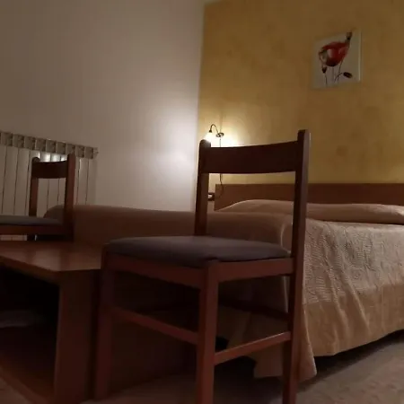 Отель Edelweiss Laino Borgo