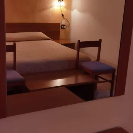 Hotel Edelweiss Laino Borgo