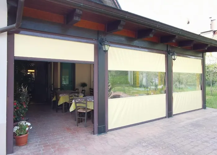 Szálloda Edelweiss Laino Borgo