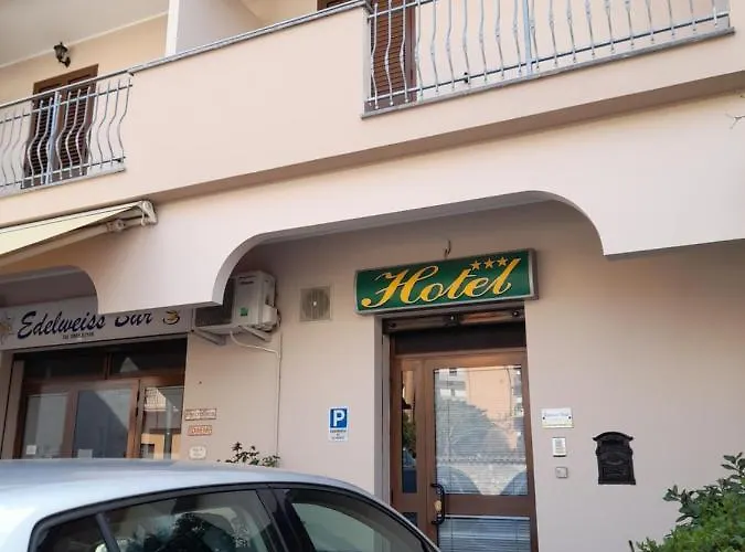 Hotel Edelweiss Laino Borgo